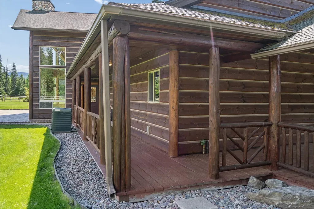 28321 Cougar Trail Bigfork MT 59911