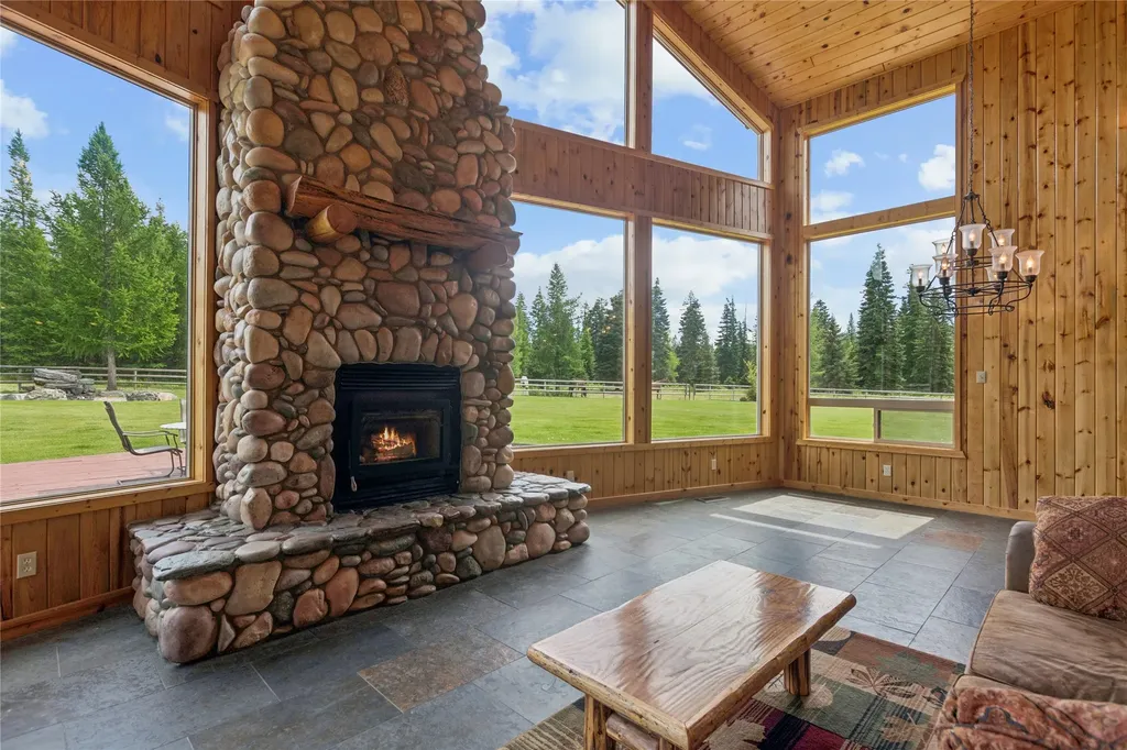 28321 Cougar Trail Bigfork MT 59911