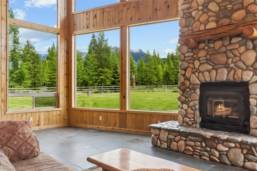 28321 Cougar Trail Bigfork MT 59911