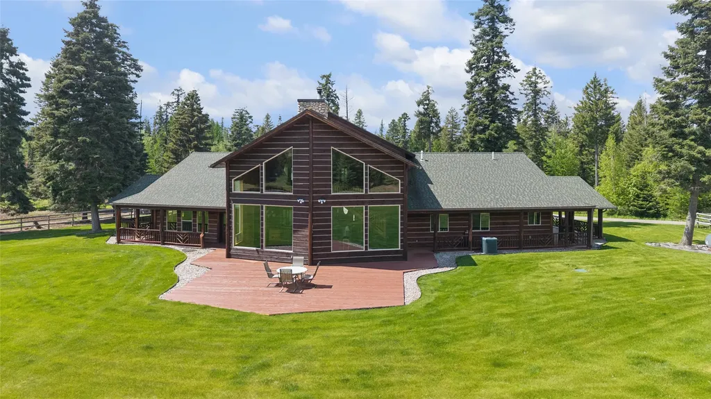 28321 Cougar Trail Bigfork MT 59911