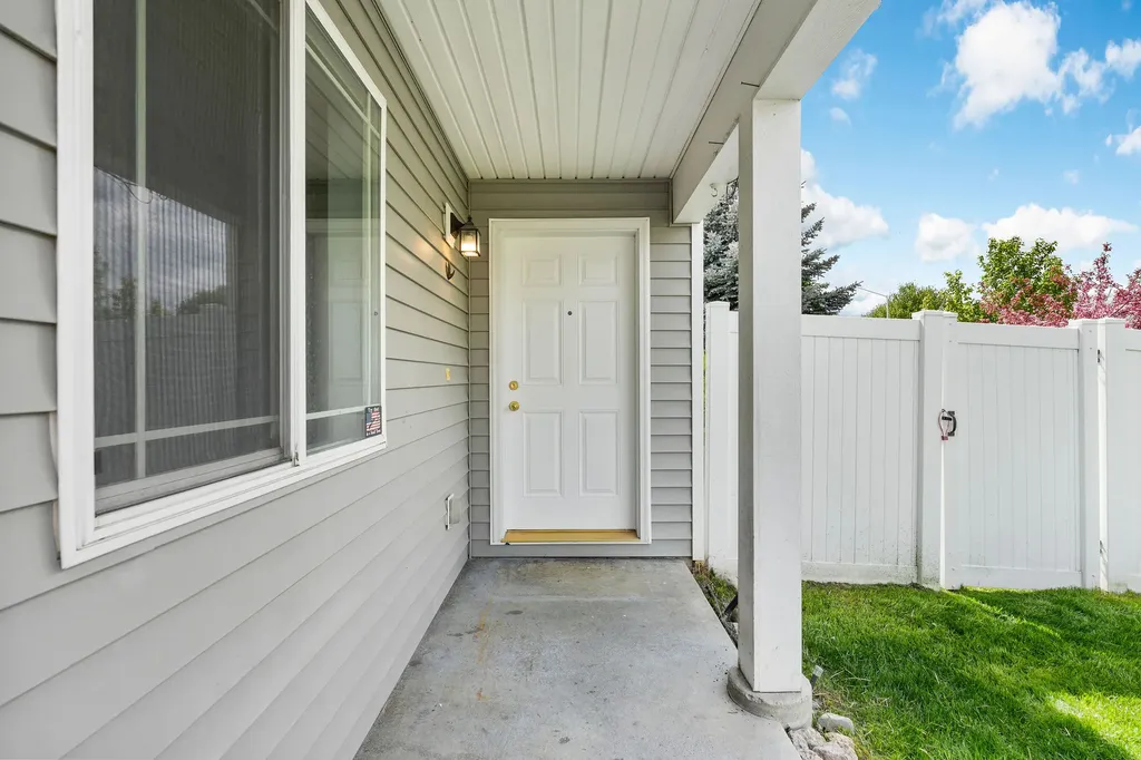67 Empire Loop Kalispell MT 59901