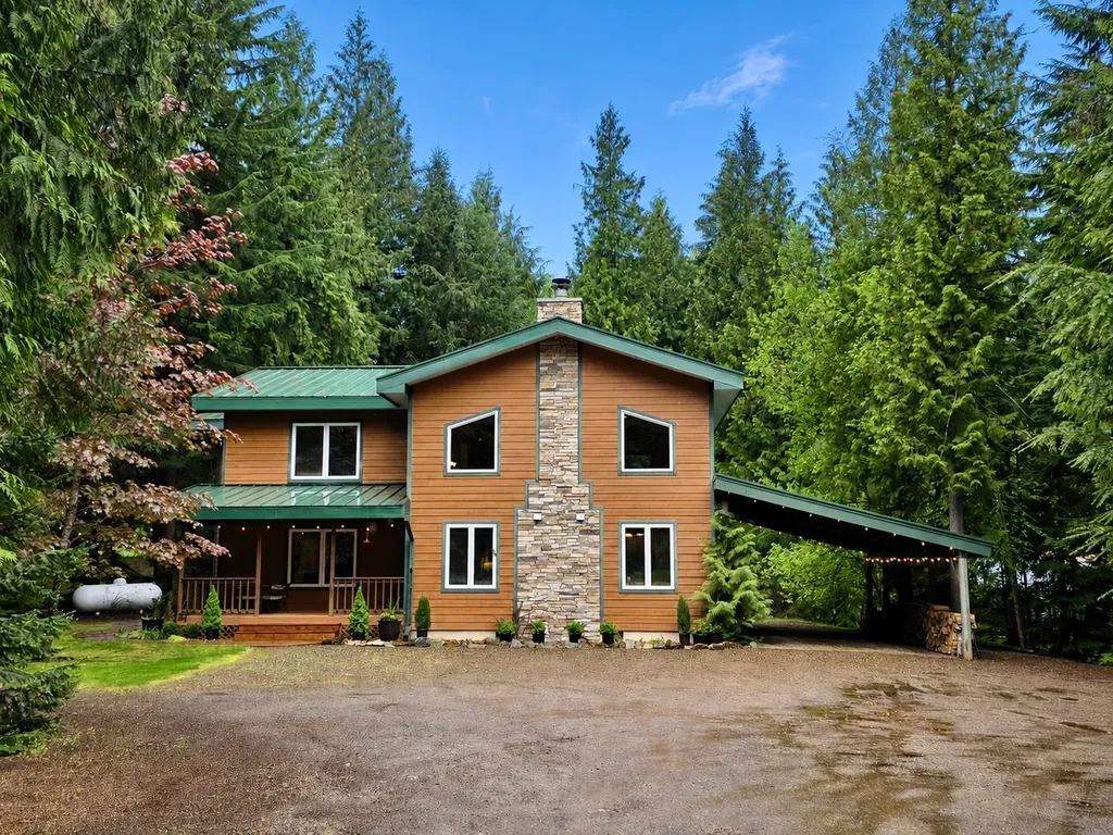 39 Halo Court S Troy MT 59935