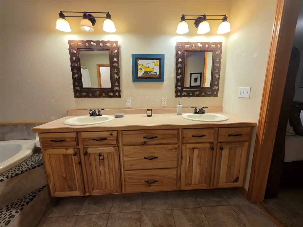 39 Halo Court S Troy MT 59935