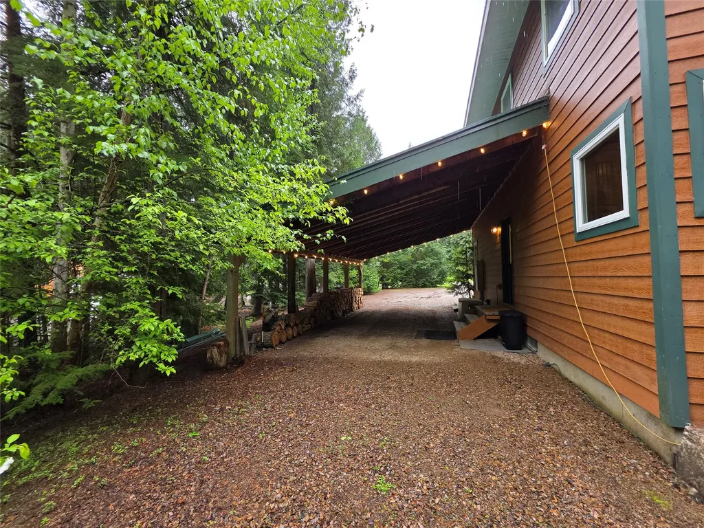 39 Halo Court S Troy MT 59935