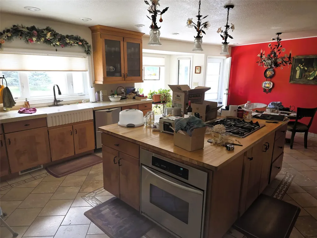 237 Eight Mile Road Florence MT 59833