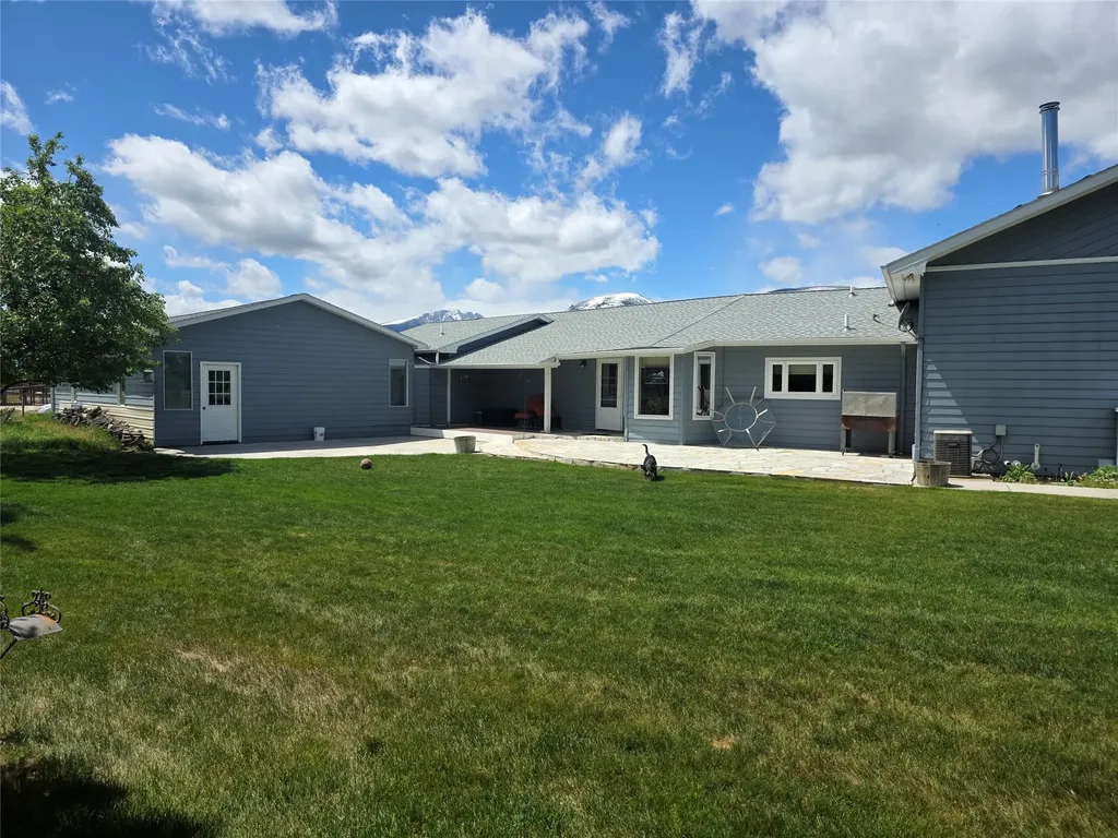 237 Eight Mile Road Florence MT 59833