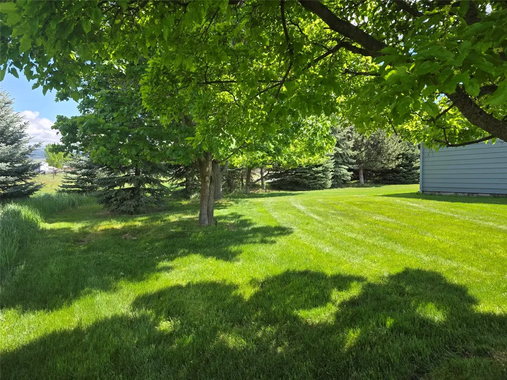 237 Eight Mile Road Florence MT 59833