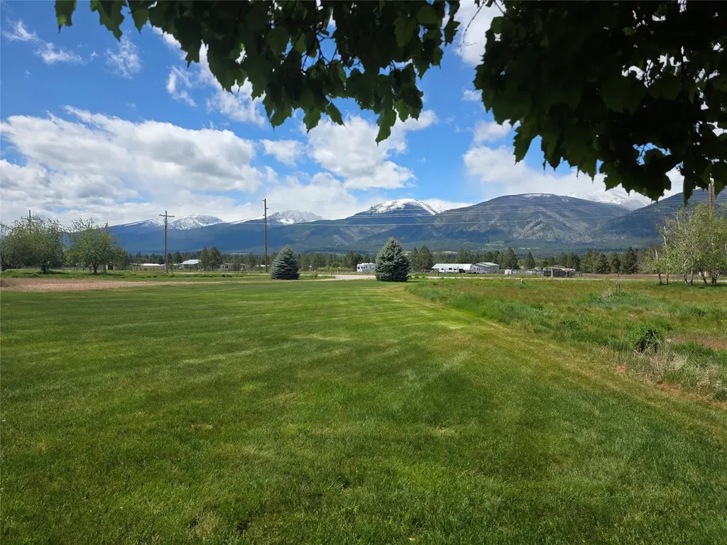 237 Eight Mile Road Florence MT 59833