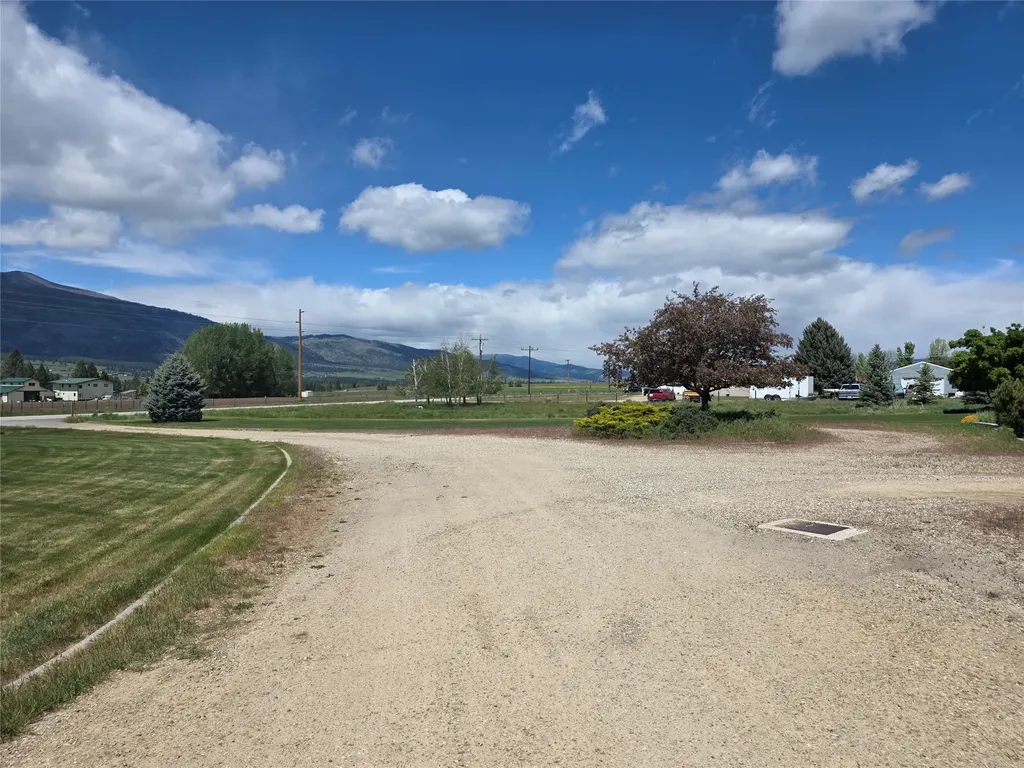237 Eight Mile Road Florence MT 59833