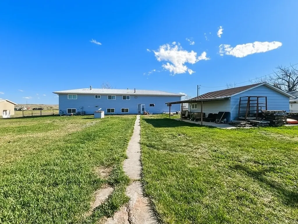6907 43rd Street W Havre MT 59501