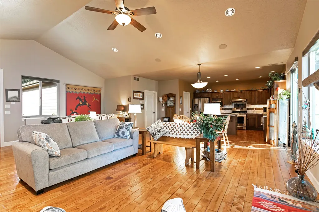 10291 Coulter Pine Street Lolo MT 59847