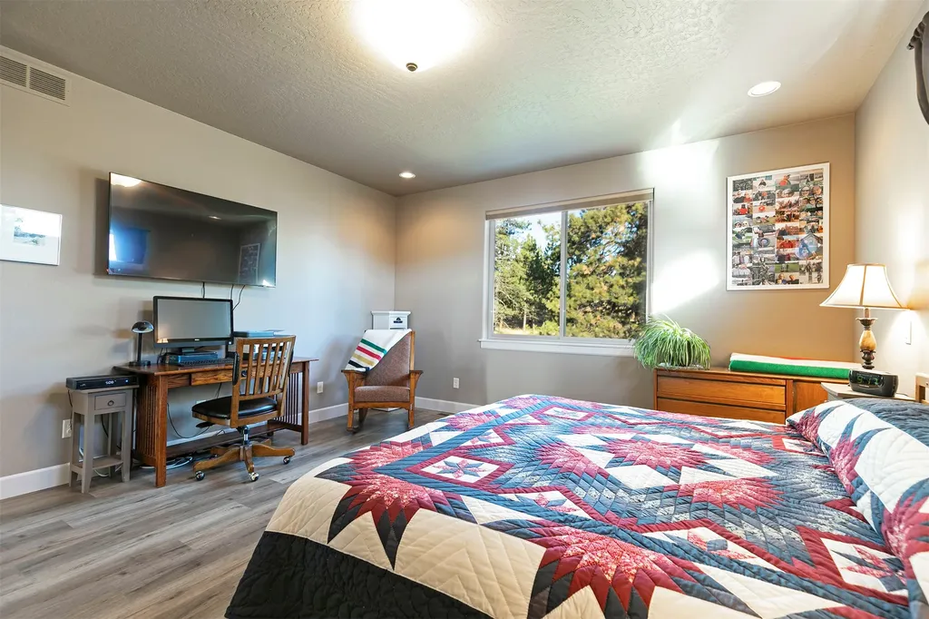 10291 Coulter Pine Street Lolo MT 59847