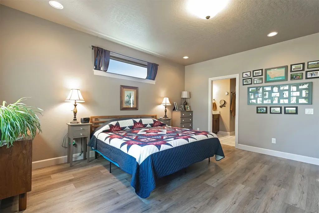 10291 Coulter Pine Street Lolo MT 59847