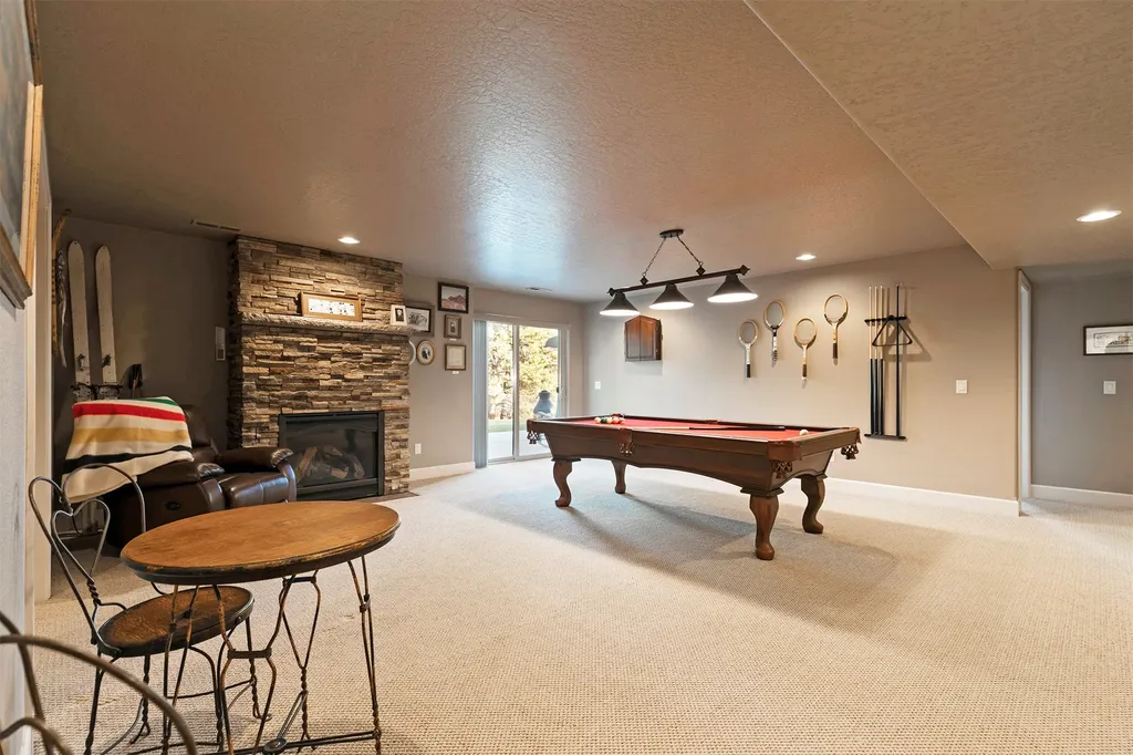 10291 Coulter Pine Street Lolo MT 59847