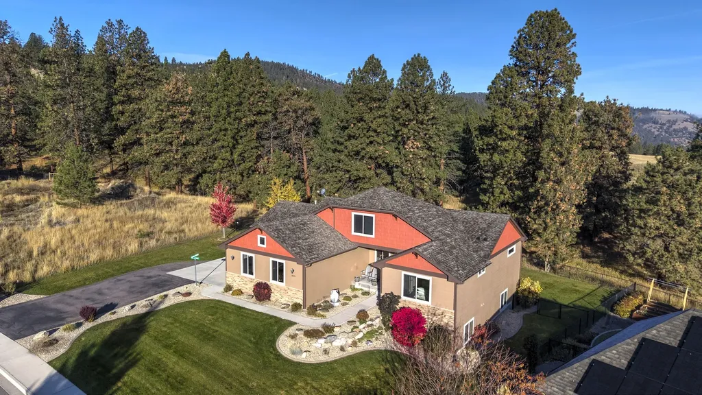 10291 Coulter Pine Street Lolo MT 59847