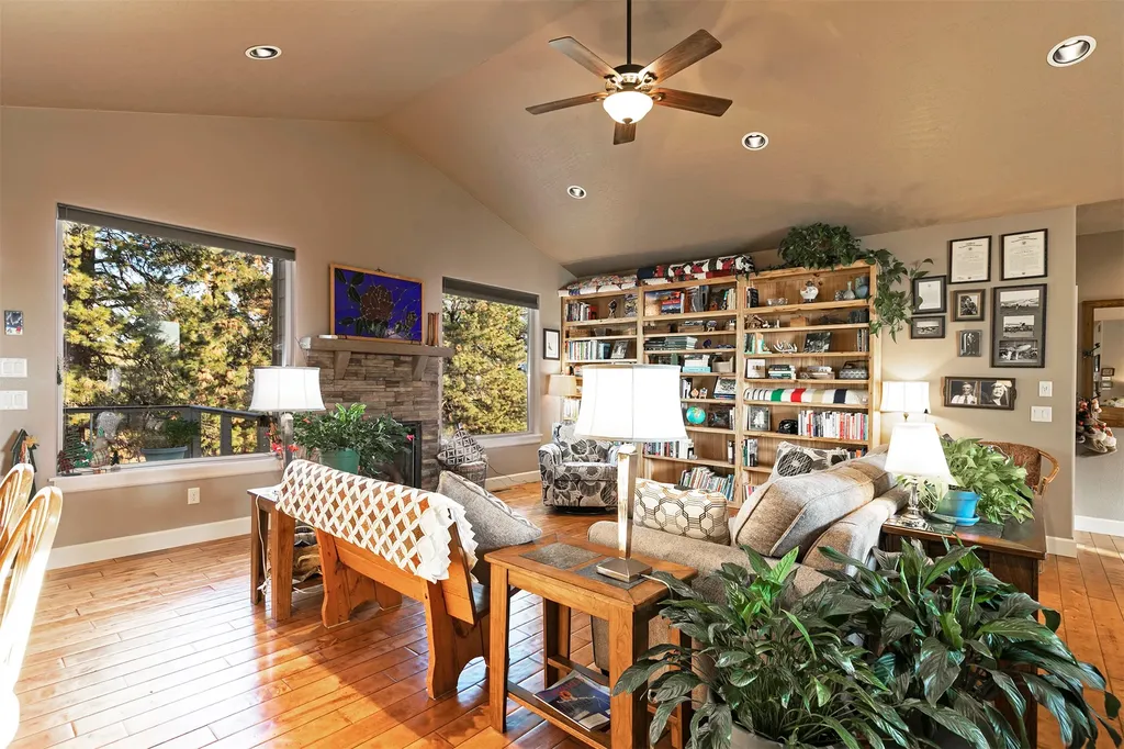10291 Coulter Pine Street Lolo MT 59847