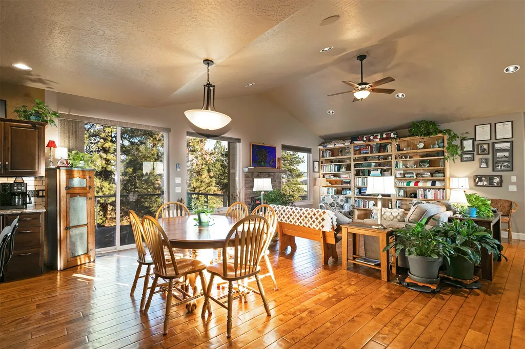 10291 Coulter Pine Street Lolo MT 59847