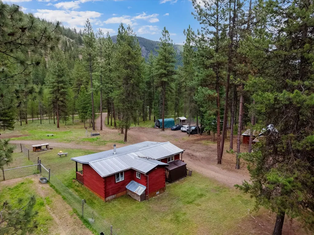1155 Outback Trail Alberton MT 59820
