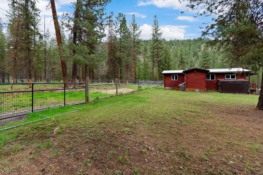 1155 Outback Trail Alberton MT 59820