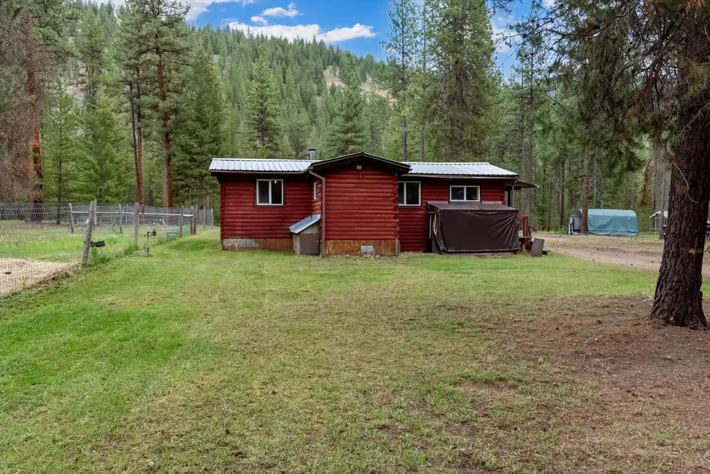 1155 Outback Trail Alberton MT 59820