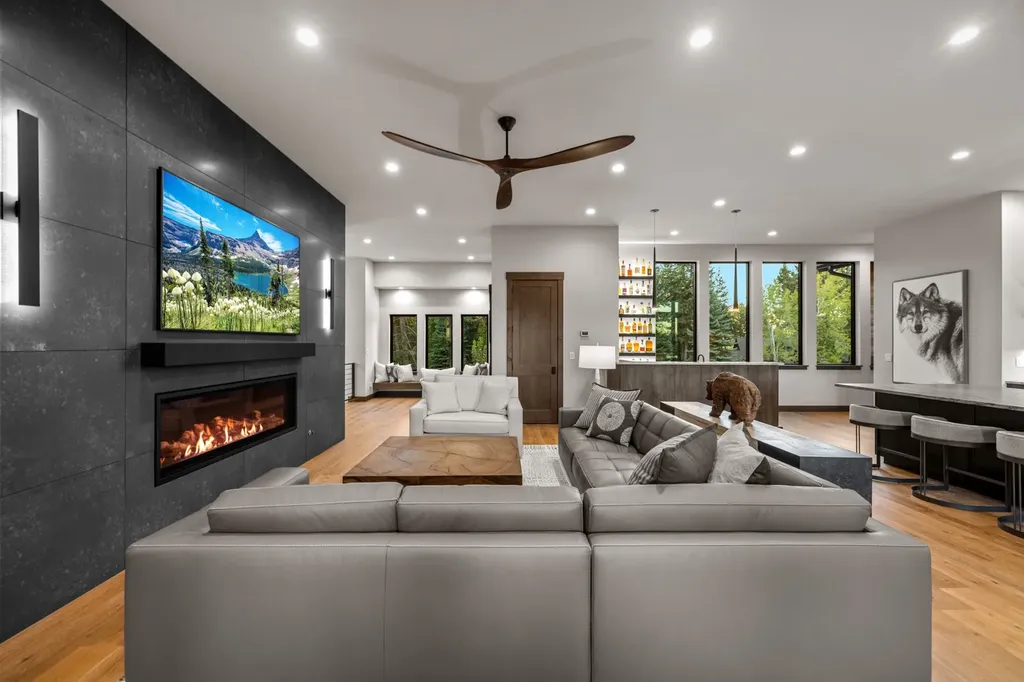17 Marina Crest Lane Whitefish MT 59937