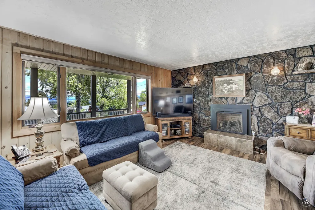 1502 Hauser Boulevard Helena MT 59601