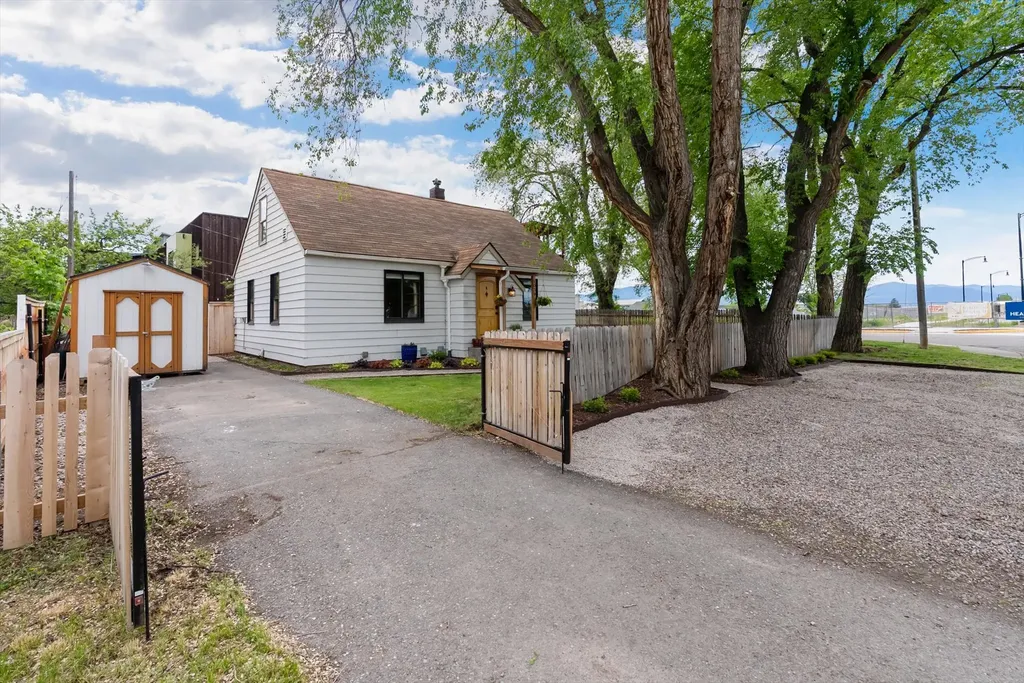 1039 Palmer Street Missoula MT 59802