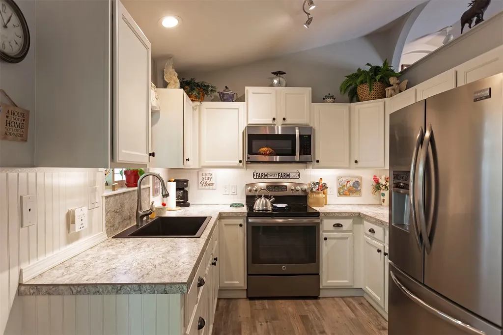 307 Lake Side Drive Lolo MT 59847