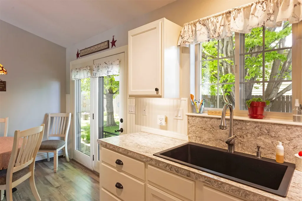 307 Lake Side Drive Lolo MT 59847