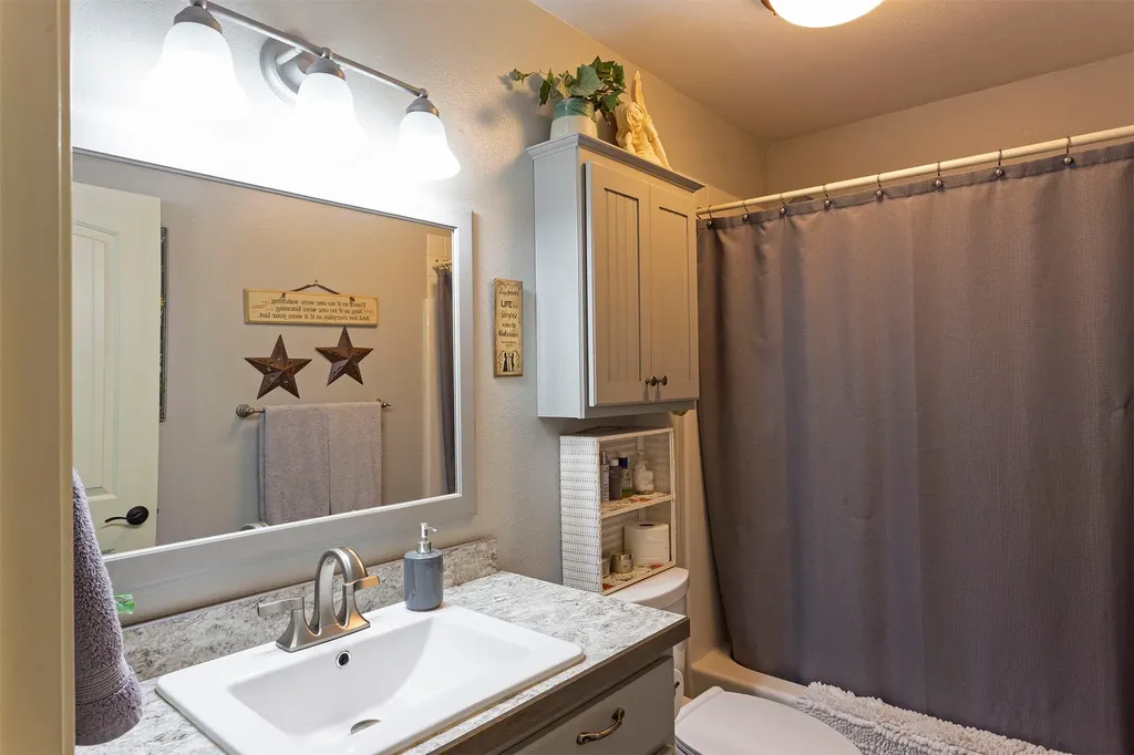 307 Lake Side Drive Lolo MT 59847