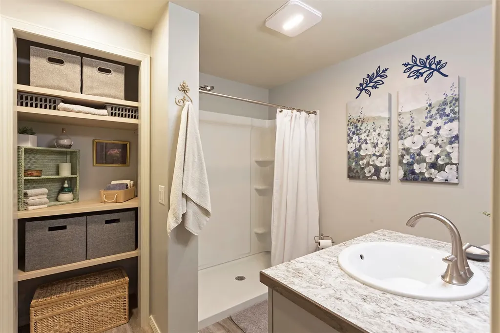 307 Lake Side Drive Lolo MT 59847