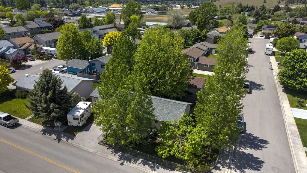 307 Lake Side Drive Lolo MT 59847