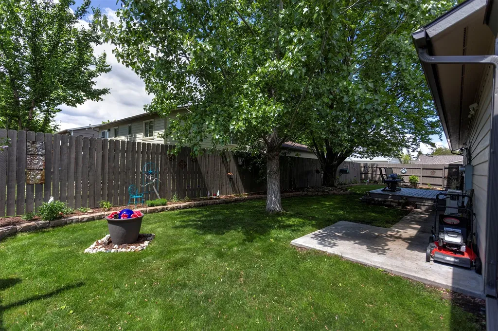 307 Lake Side Drive Lolo MT 59847