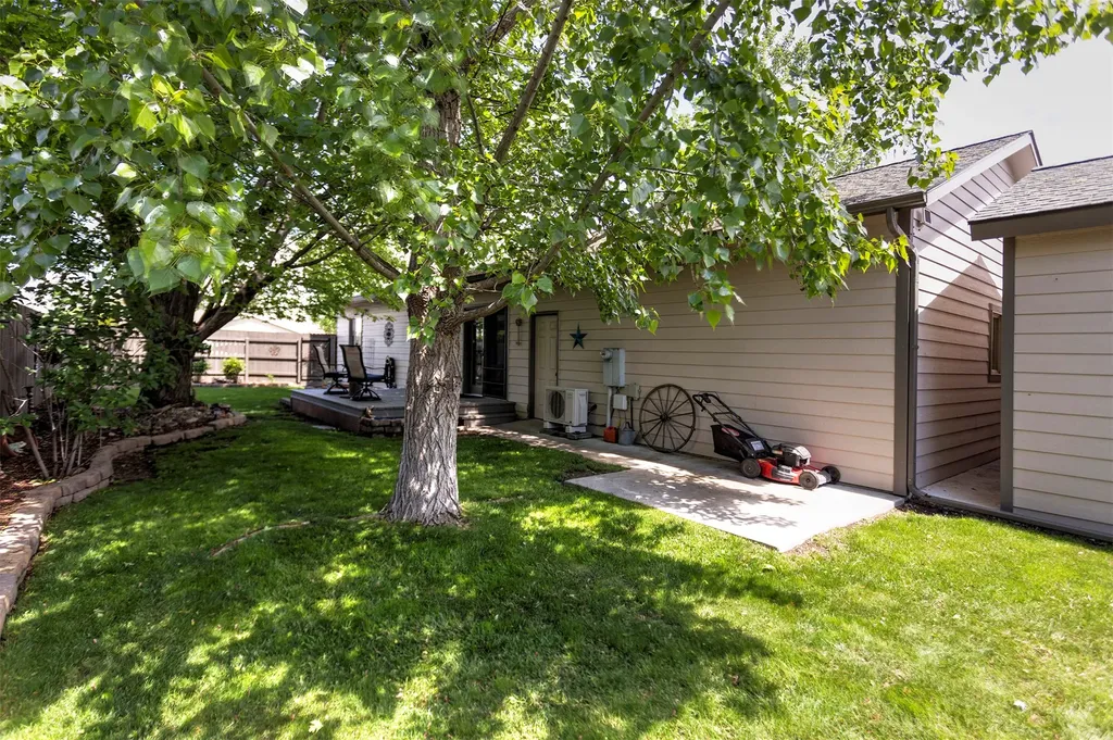 307 Lake Side Drive Lolo MT 59847