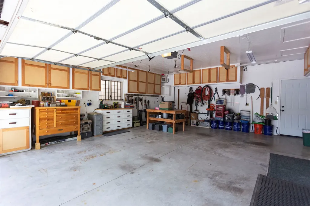 307 Lake Side Drive Lolo MT 59847