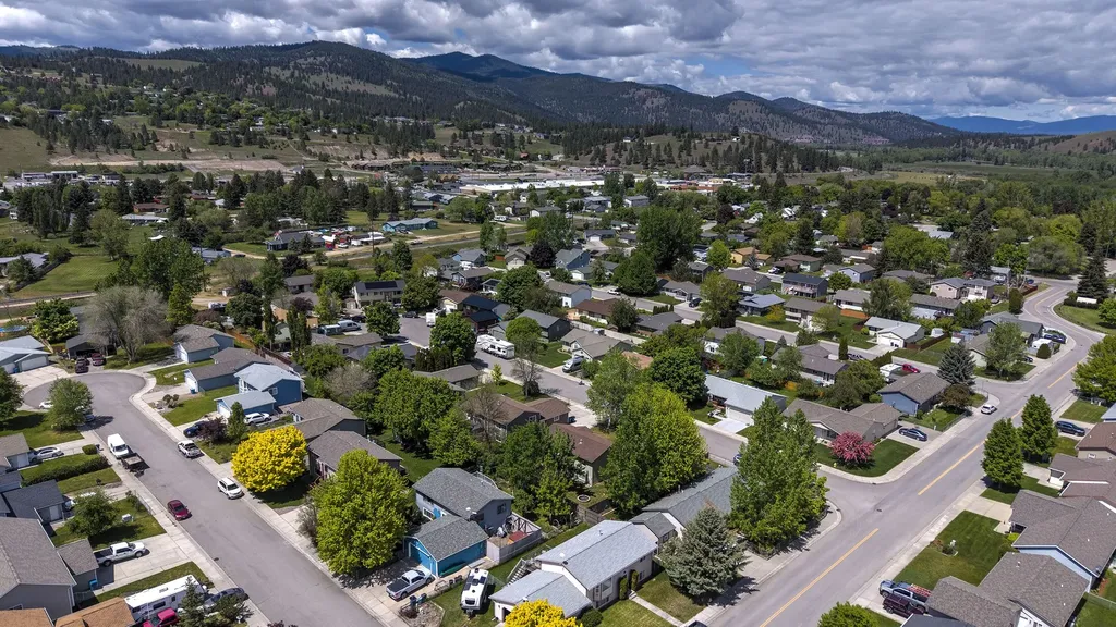 307 Lake Side Drive Lolo MT 59847