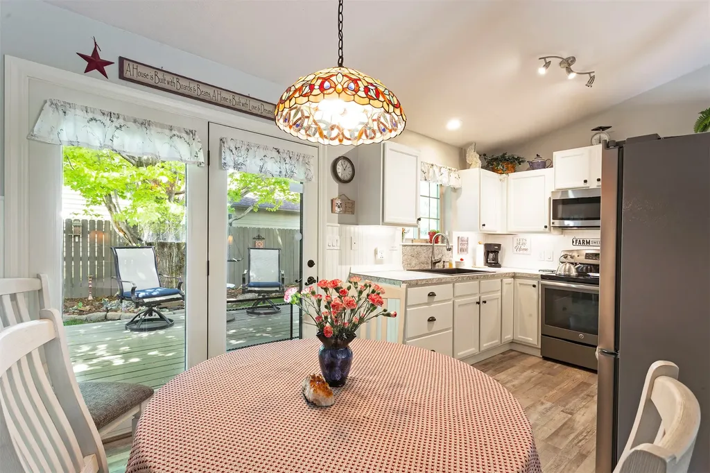 307 Lake Side Drive Lolo MT 59847