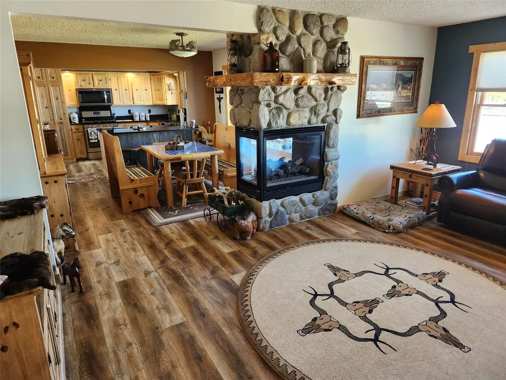 302 9th Avenue SE Cut Bank MT 59427