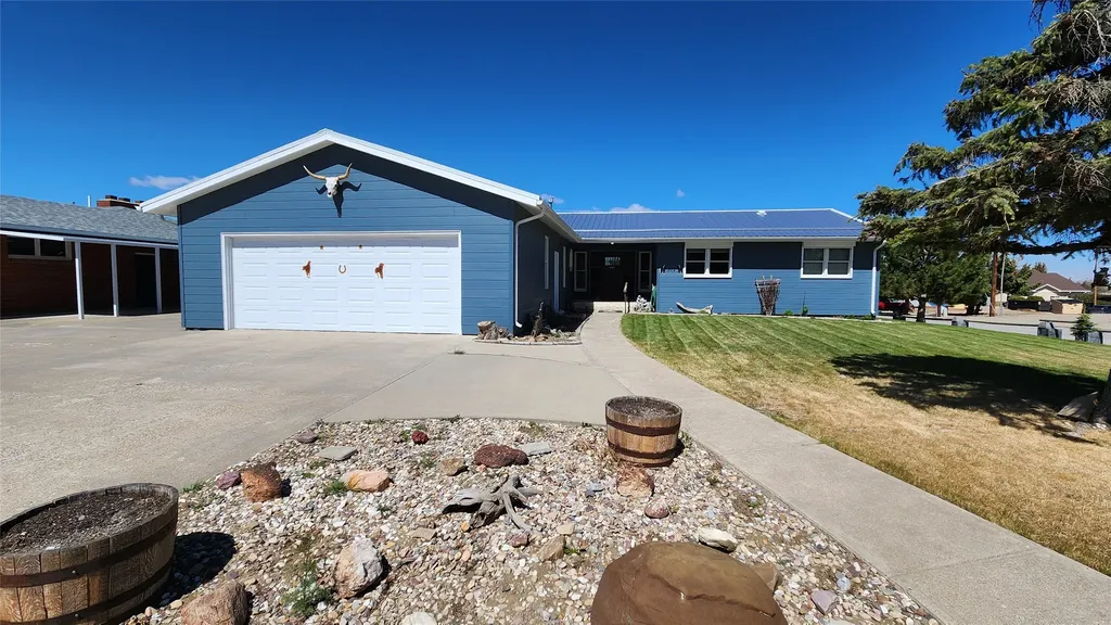 302 9th Avenue SE Cut Bank MT 59427
