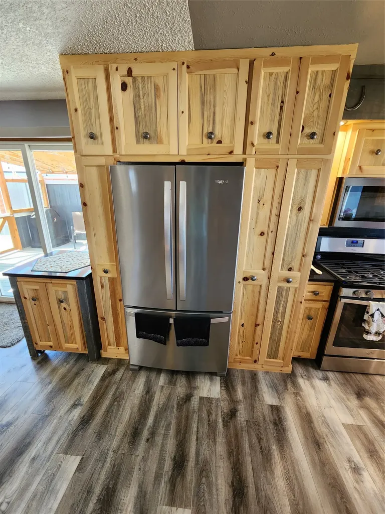 302 9th Avenue SE Cut Bank MT 59427