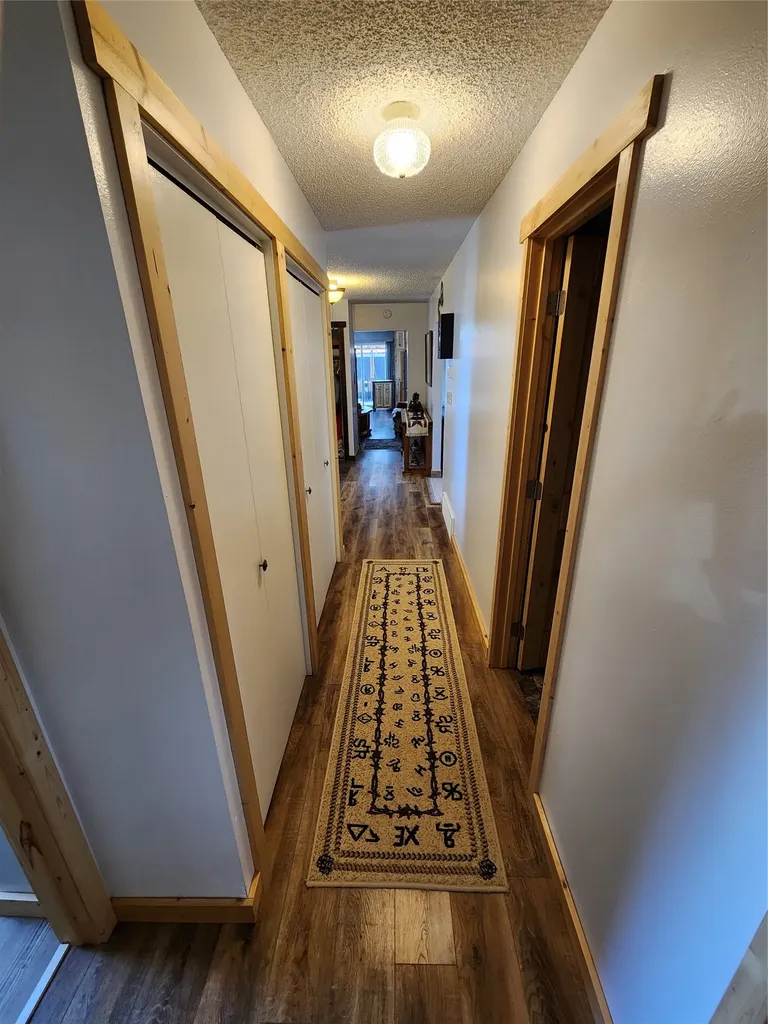 302 9th Avenue SE Cut Bank MT 59427