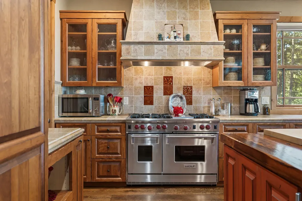 599 Pommel Drive Bigfork MT 59911