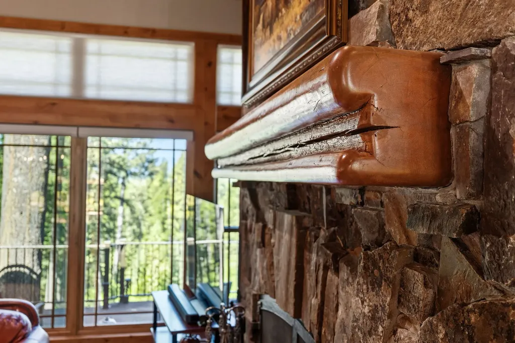 599 Pommel Drive Bigfork MT 59911