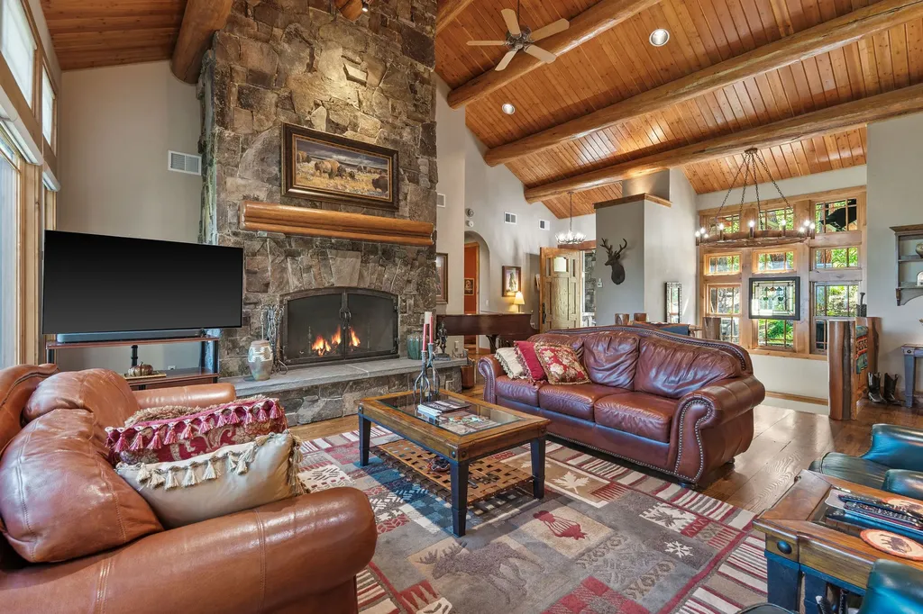 599 Pommel Drive Bigfork MT 59911