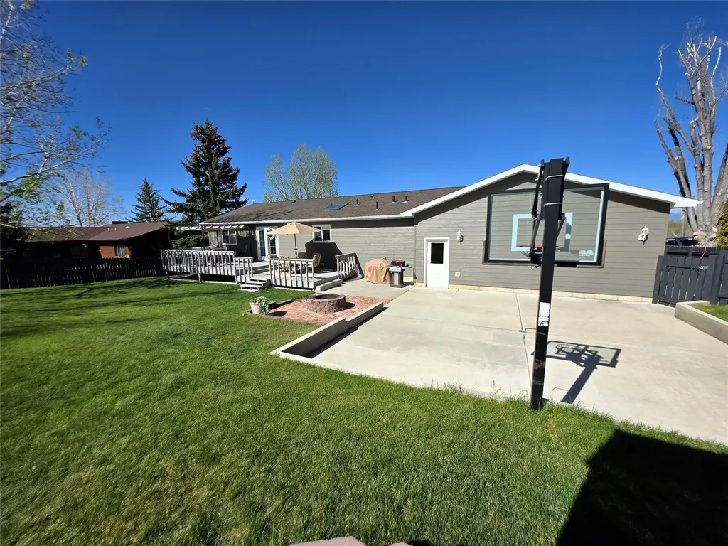 303 12th Avenue NE Choteau MT 59422