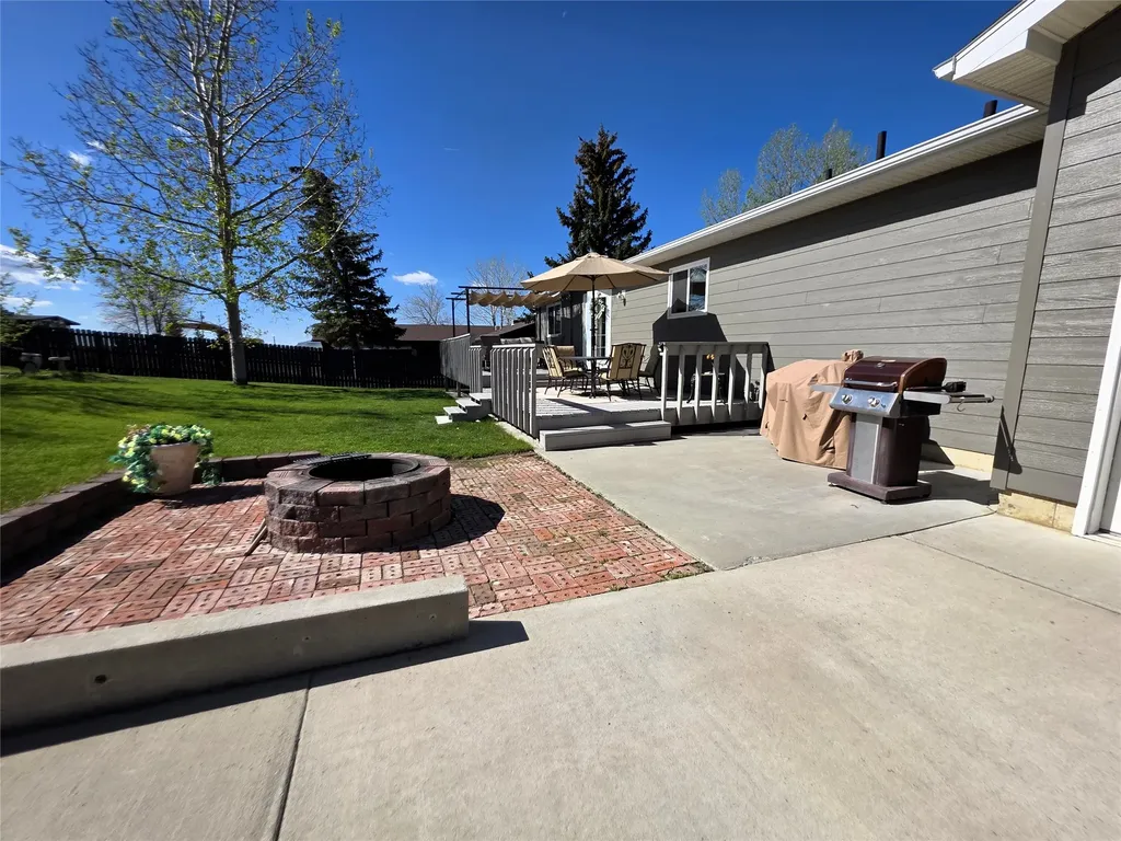 303 12th Avenue NE Choteau MT 59422