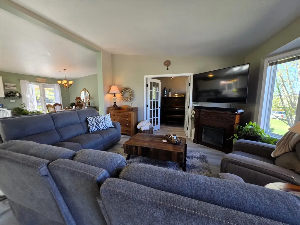 303 12th Avenue NE Choteau MT 59422