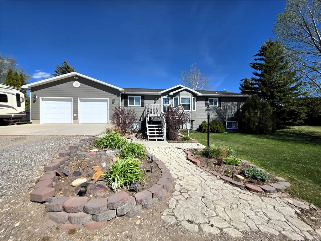 303 12th Avenue NE Choteau MT 59422