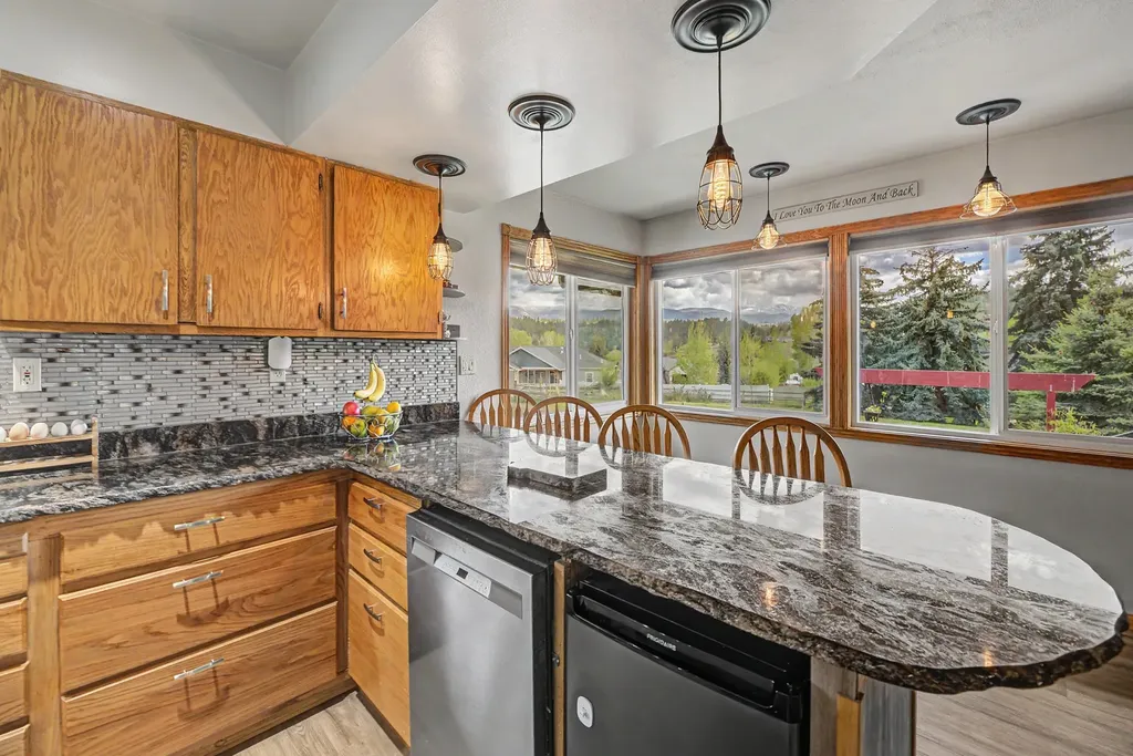 24 Wendell Lane Clancy MT 59634