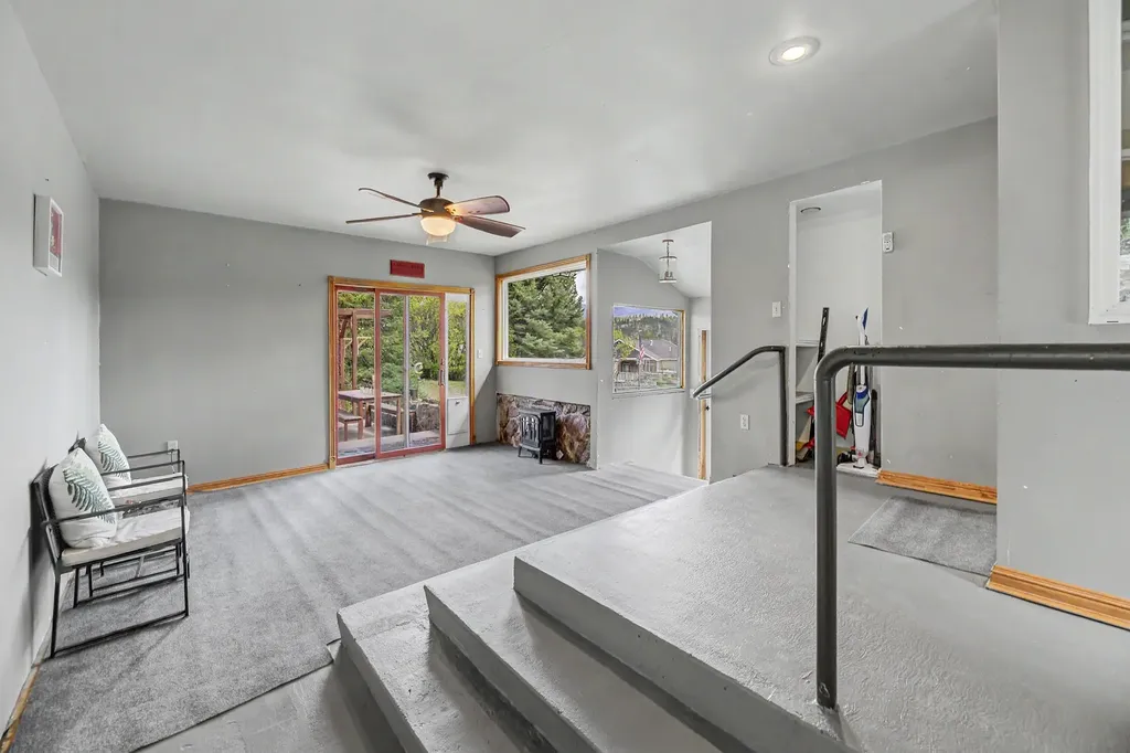 24 Wendell Lane Clancy MT 59634